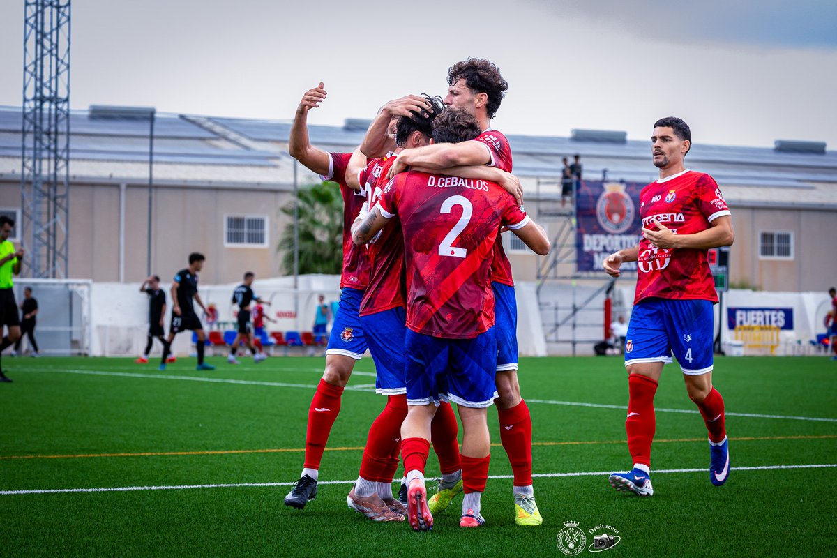DeportivaMinera's tweet photo. 𝑬𝒍 𝒕𝒓𝒂𝒃𝒂𝒋𝒐 𝒅𝒆 𝒕𝒐𝒅𝒐𝒔 𝒕𝒊𝒆𝒏𝒆 𝒓𝒆𝒄𝒐𝒎𝒑𝒆𝒏𝒔𝒂.

Un equipo. Una piña. Tres puntos más.

#DeportivaMineraLaNucia https://t.co/c6idCyiFJk