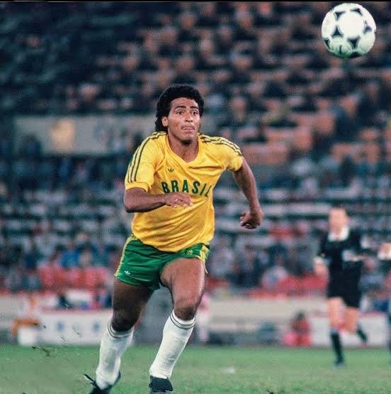 robertmdaws's tweet photo. ROMARIO 🇧🇷 at 1988 Summer Olympics https://t.co/9jvYdT8ITx