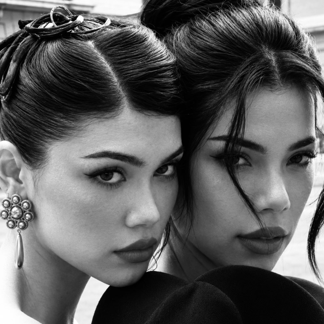 KeniaOs_Data's tweet photo. the sister Os. https://t.co/lWsLiUF473