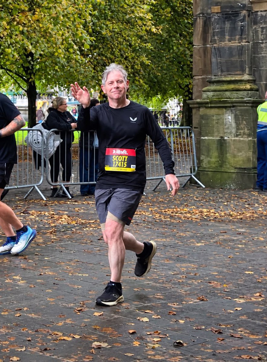 ScottMo68256087's tweet photo. My third year at Glasgow Great Scottish Run. Wonderful crowd who were SO encouraging. Well done to all my fellow finishers. https://t.co/Zecufu4tJZ