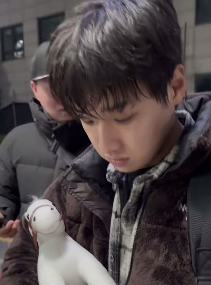 dearClaire_me's tweet photo. #leedawit #이다윗 https://t.co/YxFLKLb0xL