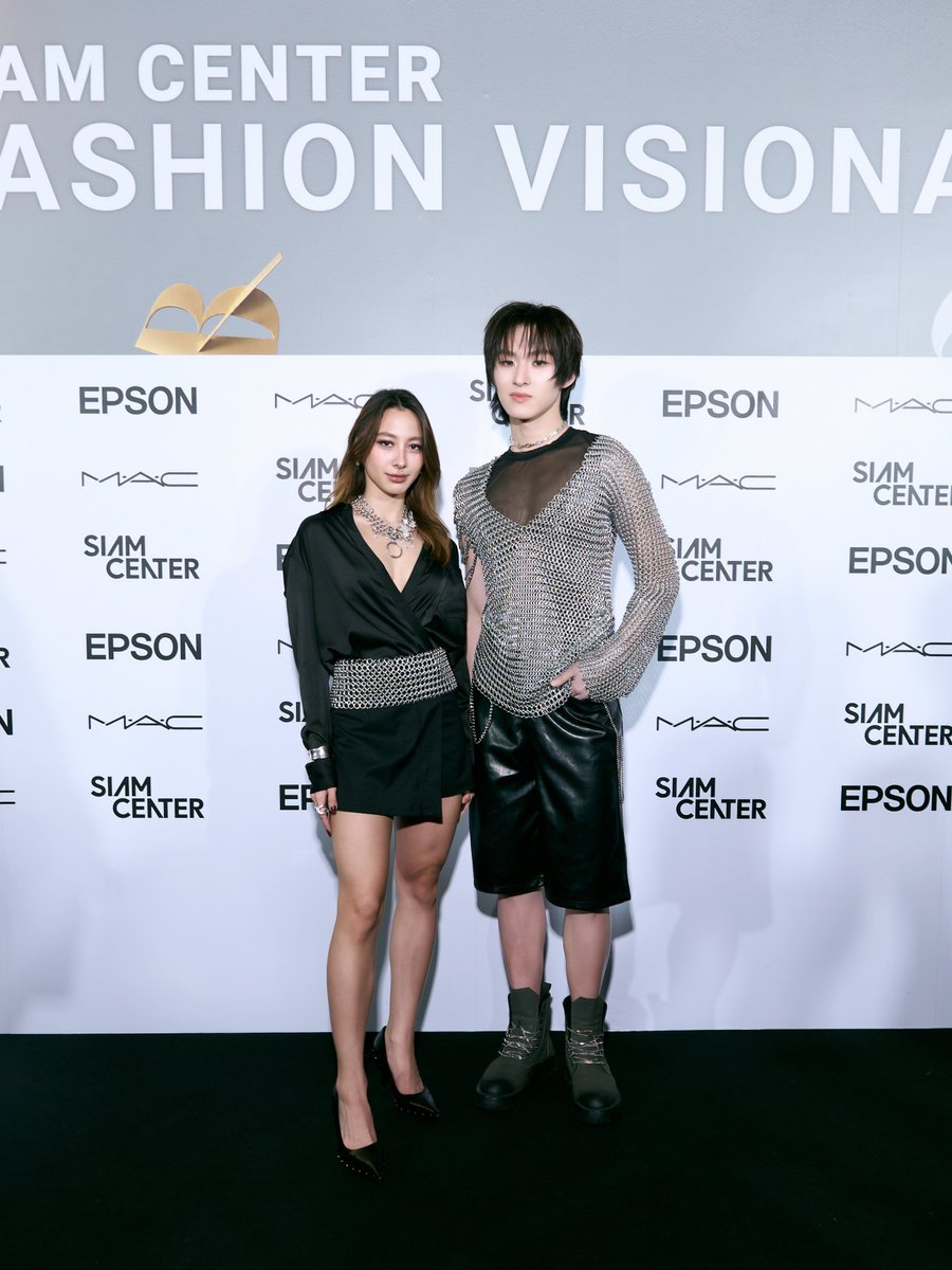 DomundiTV's tweet photo. จบลงไปแล้วสำหรับงาน Siam Center Bangkok International Fashion Week 2026 : Kiera Selbe ✨

ขอขอบคุณ @siam_center และ แบรนด์ “Kiera Selbe” ที่ให้เกียรติ “ก้อง” @kongjiro_ ได้มาร่วมเดินแบบในงานวันนี้นะคะ 🥰

ขอขอบคุณแฟน ๆ ทุกคนที่มาเจอกัน รวมถึงแฟน ๆ ที่ส่งกำลังใจมาก้องด้วยนะคะ 🫶🏻

KONG AT SIAM CENTER BIFW26
#SiamCenterBIFW2026xKONG 
#KieraSelbeRunway2026