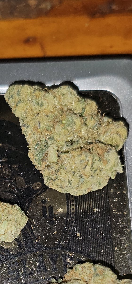 tonyzamboni15's tweet photo. Smelled fruity and cheezy and taste pretty good 🧀  I am a fan of this Baby Yoda 👍 https://t.co/hQJV5MmIE0