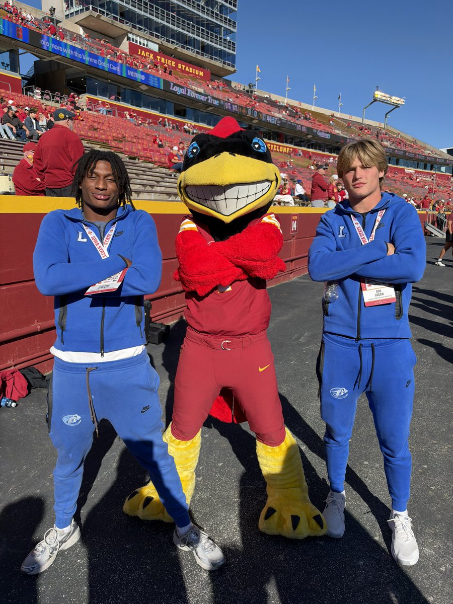 GusLogan2028's tweet photo. Thank you @CycloneFB for having me out for the game yesterday! It was an amazing experience. Huge thanks to @wattup_alex @andy_lucas98 @ISURogers3 https://t.co/HMq7xx5APe