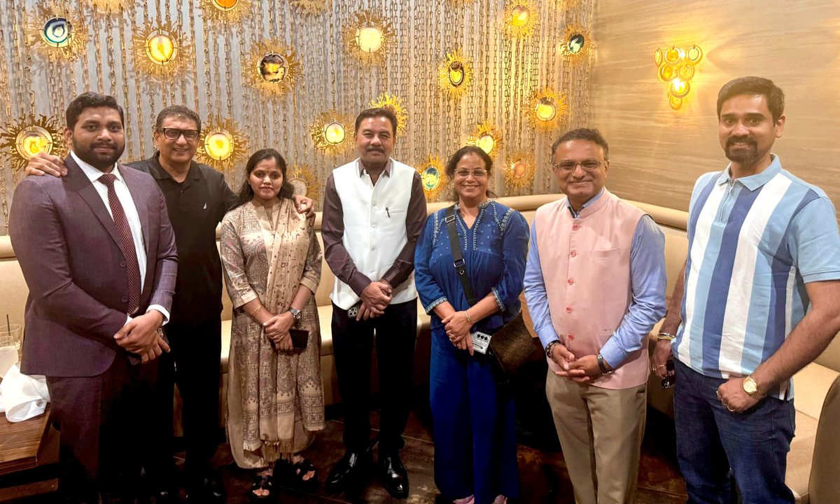 CGILosAngeles's tweet photo. CG @drkjsrini welcomed and met Shri Ranjeet Kumar Dass, Hon’ble Speaker of the Assam Legislative Assembly, in #LosAngeles.

@MEAIndia @IndianEmbassyUS @IndianDiplomacy @RanjeetkrDass @AssamAssembly @CMOfficeAssam @himantabiswa @diprassam @mygovassam @PIB_Guwahati @mpa_india @PIB_India

#Assam #IndiaUS #IndianDiaspora #LosAngeles #PeopleToPeopleTies