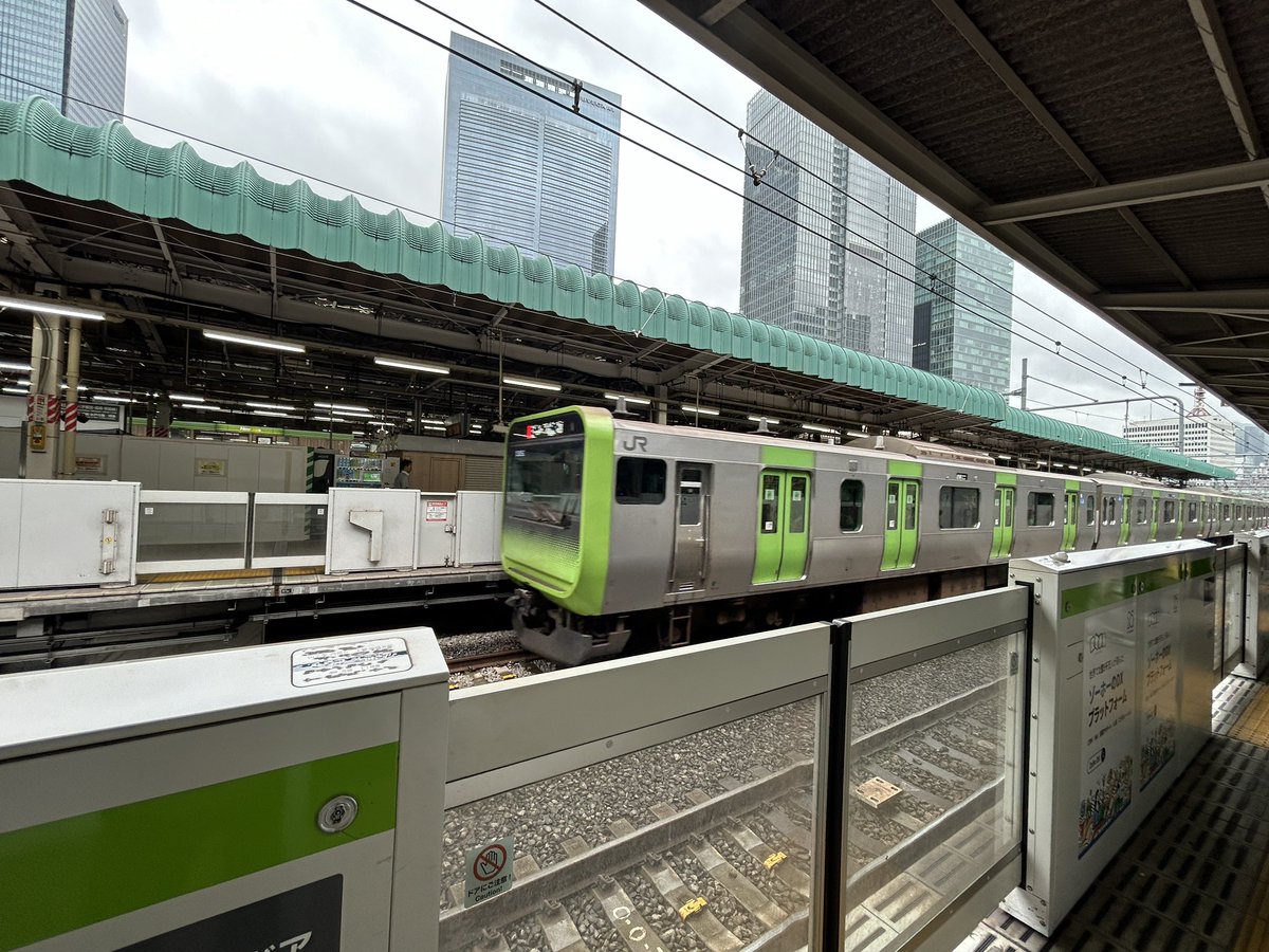 moderato_train's tweet photo. yamanote https://t.co/54APUQTPyd