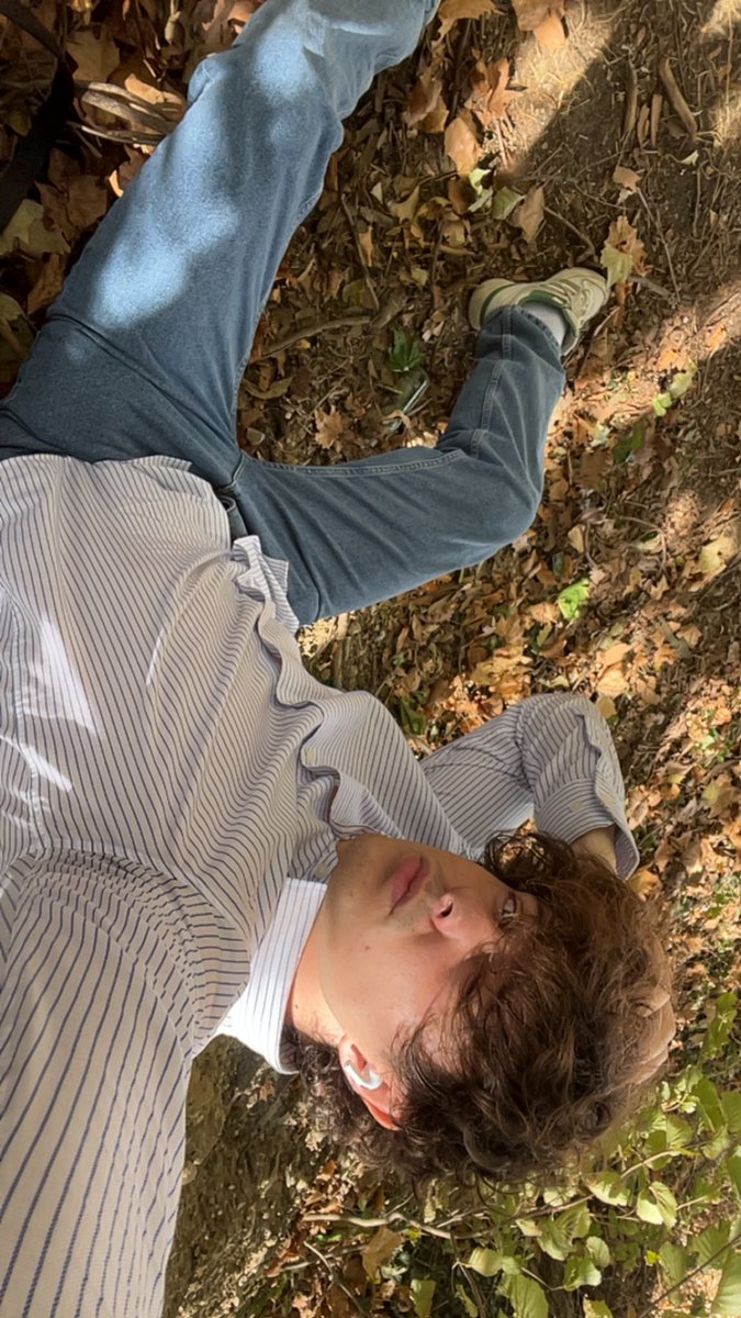 iaaamnoah's tweet photo. #LGBTQIABuildingCommunity https://t.co/Bb3CvSkKbu