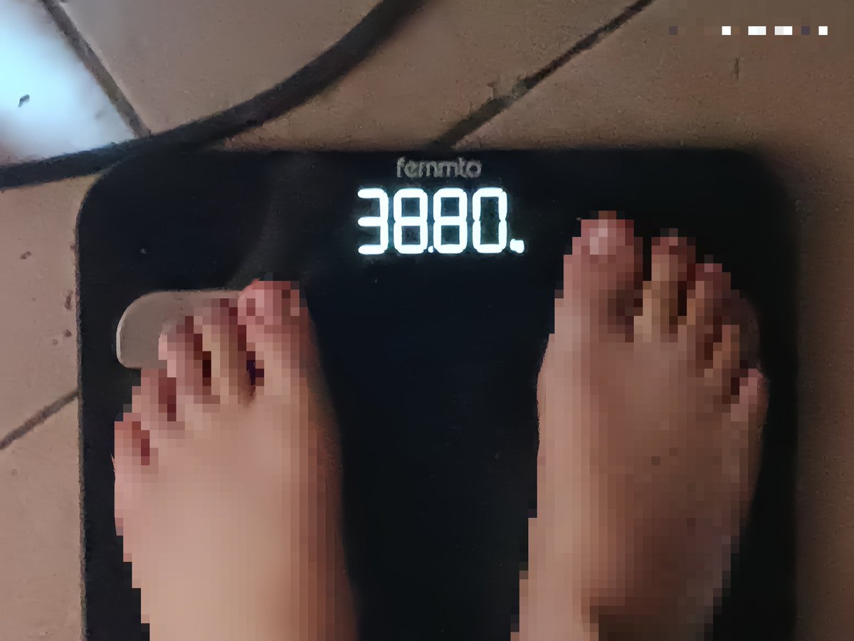 xwlppr's tweet photo. YA ME PESEEE😭😭😭😭
la última vez fue hace unas semanas y pesaba 40,90kg https://t.co/GH1JSVJKsM