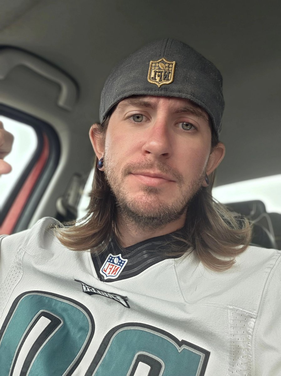 BubbaTheHunt's tweet photo. Go Birds DH https://t.co/Fz37mNJqv5