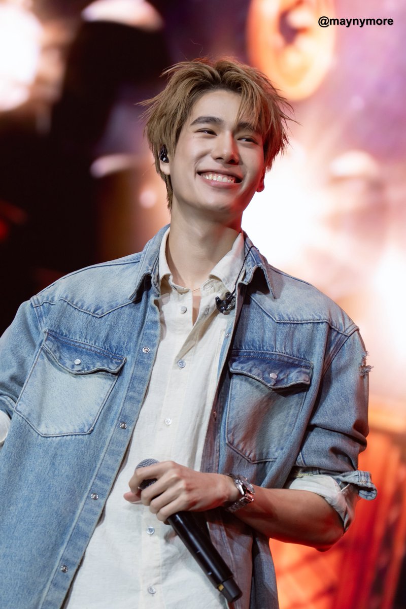 maynymore's tweet photo. น้องยิ้มมีความสุขมาก🫳🏻🫳🏻

PHUWIN 1ST FANCON IDN
#2026Phuwin1stFanconinIndonesia
#phuwintang https://t.co/4LaSW747kK