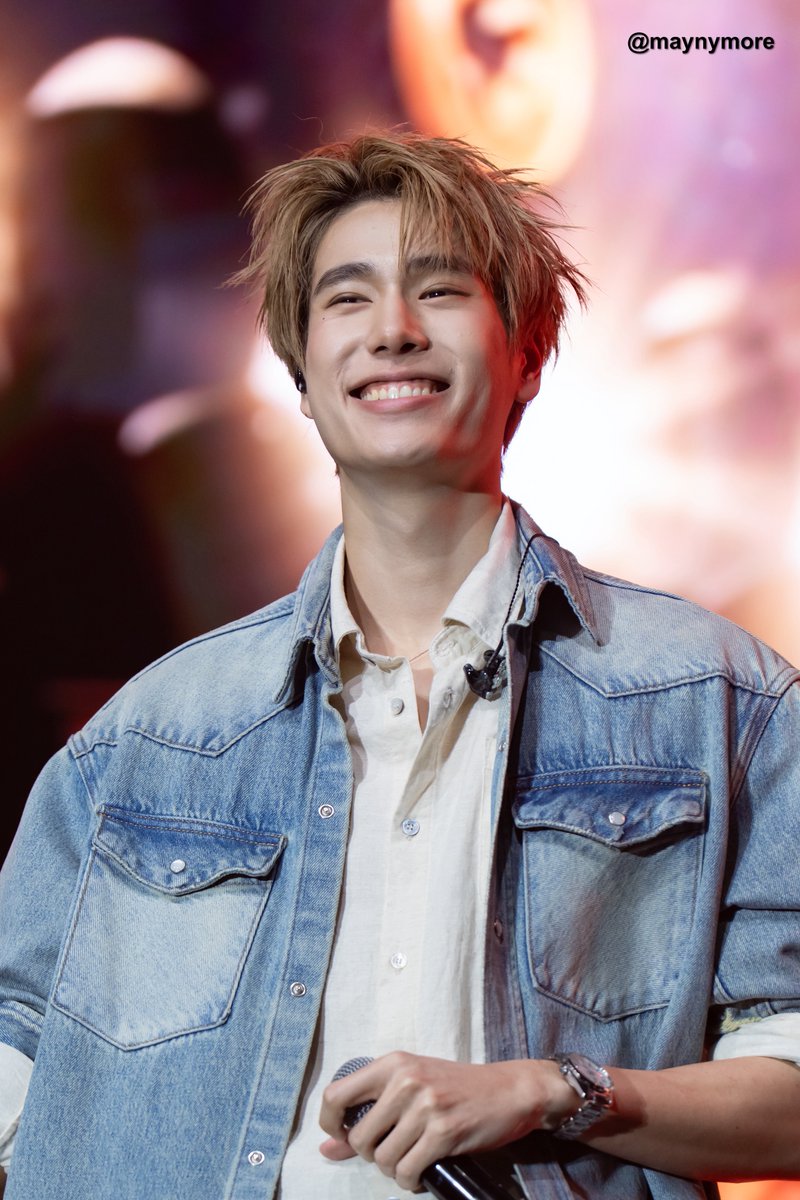 maynymore's tweet photo. น้องยิ้มมีความสุขมาก🫳🏻🫳🏻

PHUWIN 1ST FANCON IDN
#2026Phuwin1stFanconinIndonesia
#phuwintang https://t.co/4LaSW747kK