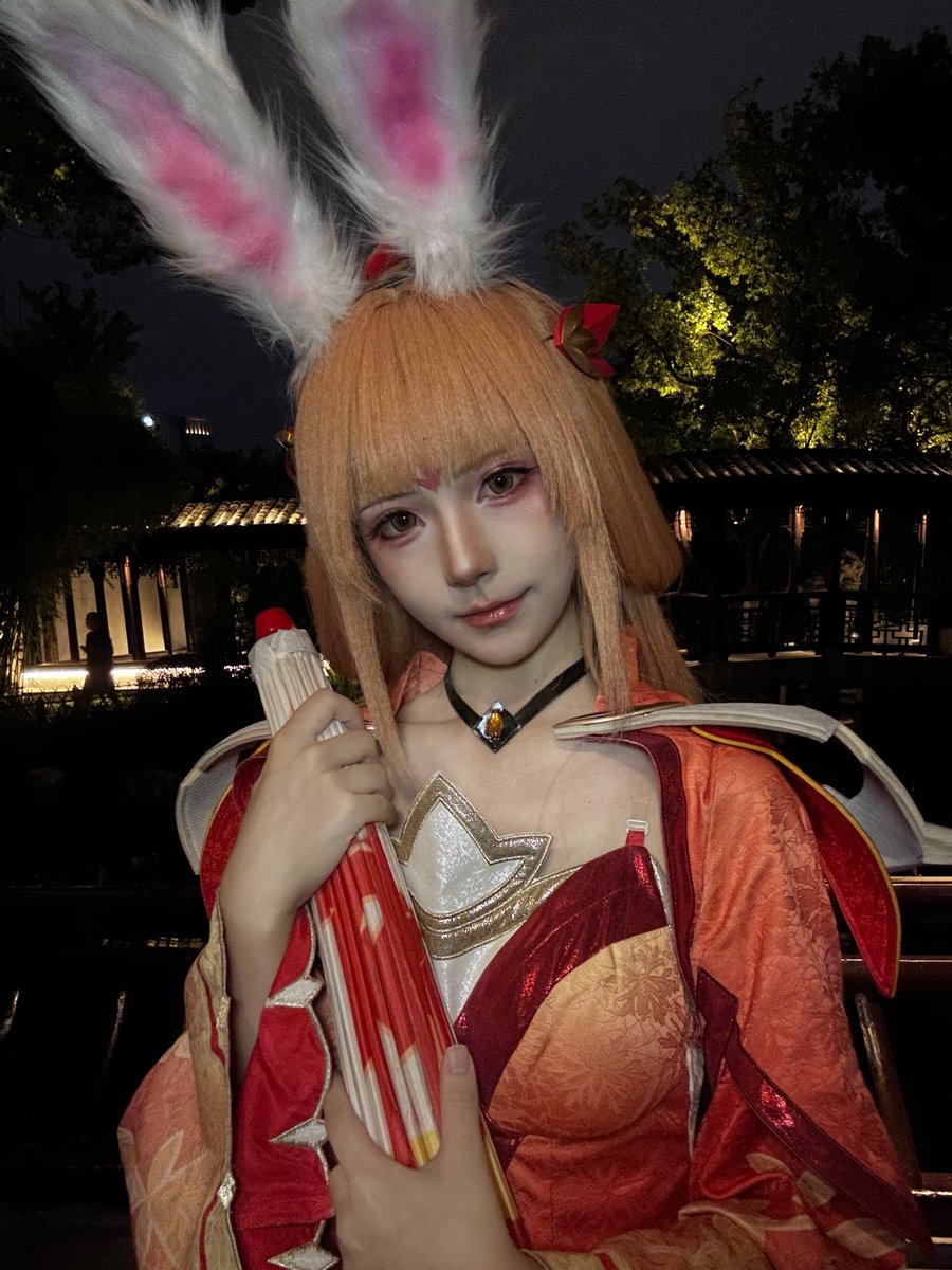 xmbmpc's tweet photo. 想找一个cos公孙离的女朋友
#公孙离 #王者荣耀cos https://t.co/He0DeCCeKu
