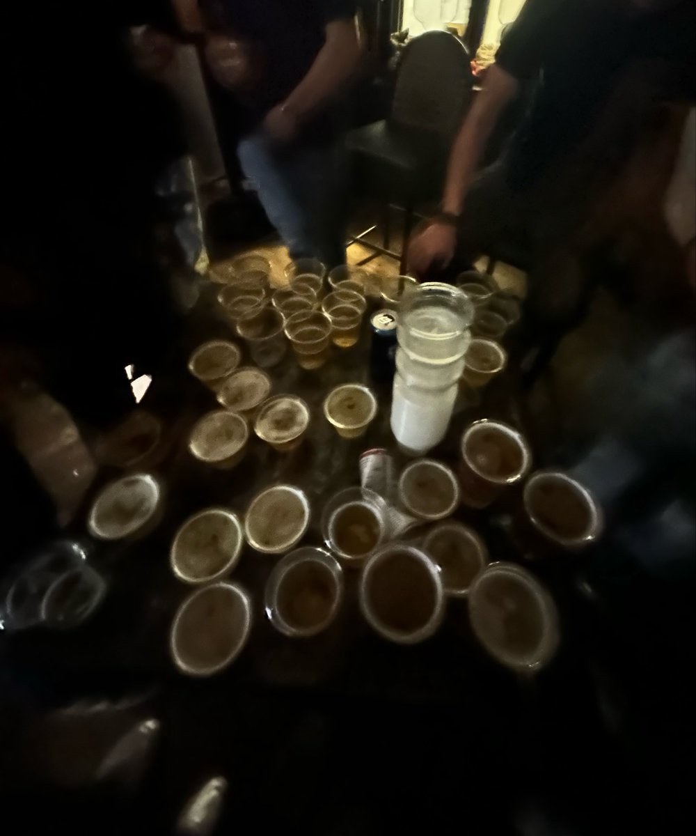 JimmyBrews69's tweet photo. Happy hour always fucks me https://t.co/rUjvK7EUnX