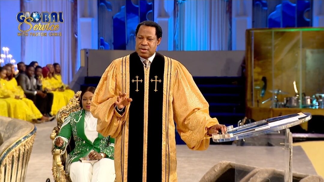 TMfirstflight's tweet photo. PASTOR CHRIS IS UP!
GLOBAL COMMUNION SERVICE OCTOBER EDITION

Participation link:
https://t.co/53fa4J6UgH
https://t.co/XSirqLONNC

#cetunes
#loveworldradio
#teamfirstflightblw✈️ https://t.co/myFyZzoTJl