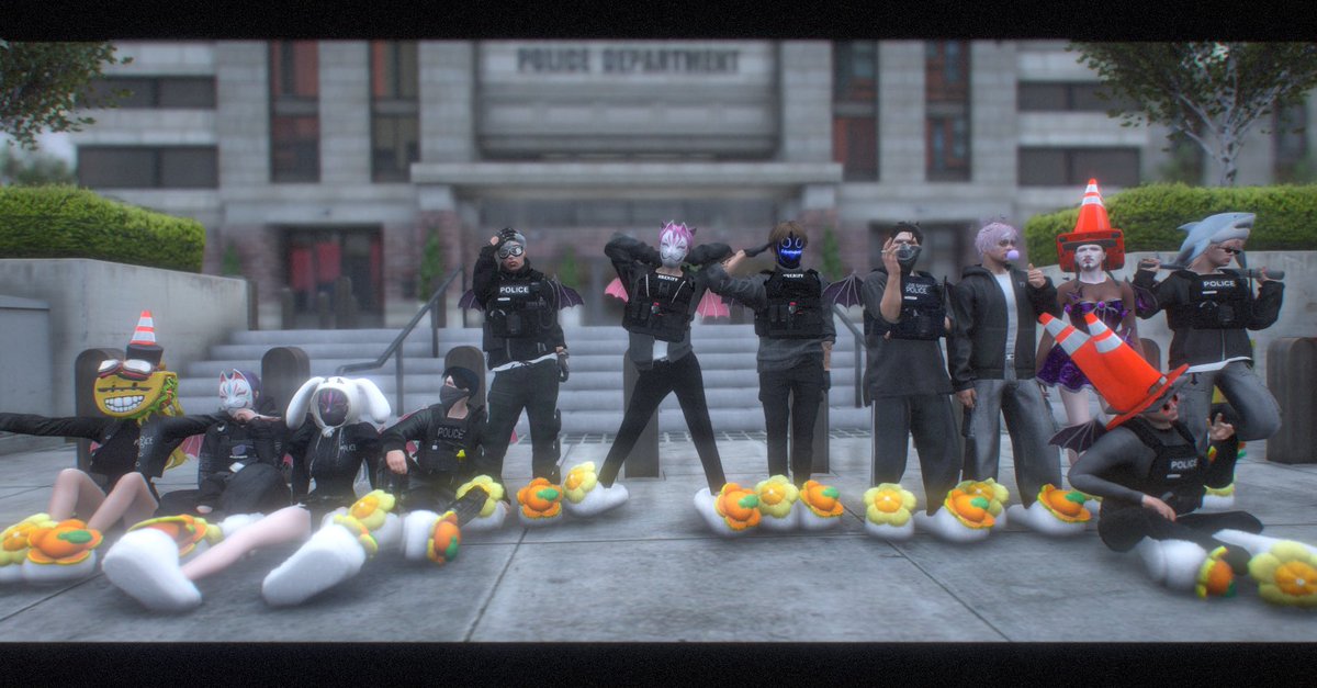 ren05389's tweet photo. HinTown 16日間ありがとうございました。
怒涛の2週間でした
初めてのPDでいろんな経験をつめて本当に楽しかったです。　

警察Cチームのみんなありがとう‼️
チームをまとめてくれた頼さんには
お世話になりました（＾ω＾）

またどこかでみなさん会えたらよろしくお願いします
#Hintown https://t.co/IBIti9kO9Q
