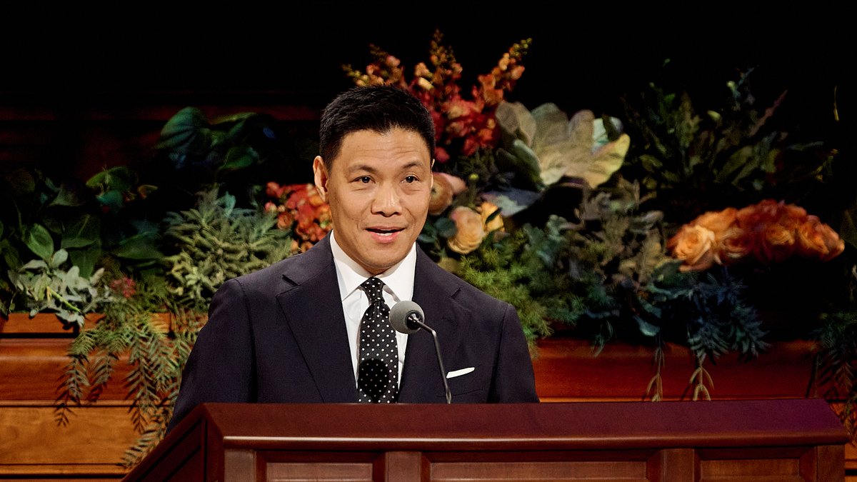 Ch_JesusChrist's tweet photo. "When we genuinely take upon ourselves the name of Jesus Christ by losing ourselves in the service of others, something miraculous happens."  

—Elder James O. Fantone   
#GeneralConference 

https://t.co/0nq6H1UYfi https://t.co/6y2FReYcZX