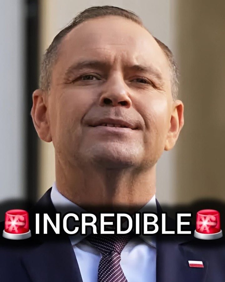 arva61138's tweet photo. 🚨INCREDIBLE: Poland have sworn in 
 their new President. 
 He believes in National Sovereignty. 
 He believes in Protecting Borders. 
 He promotes Family Values. 
 He is unashamedly Pro-Christian. https://t.co/bqvzZpCcRM