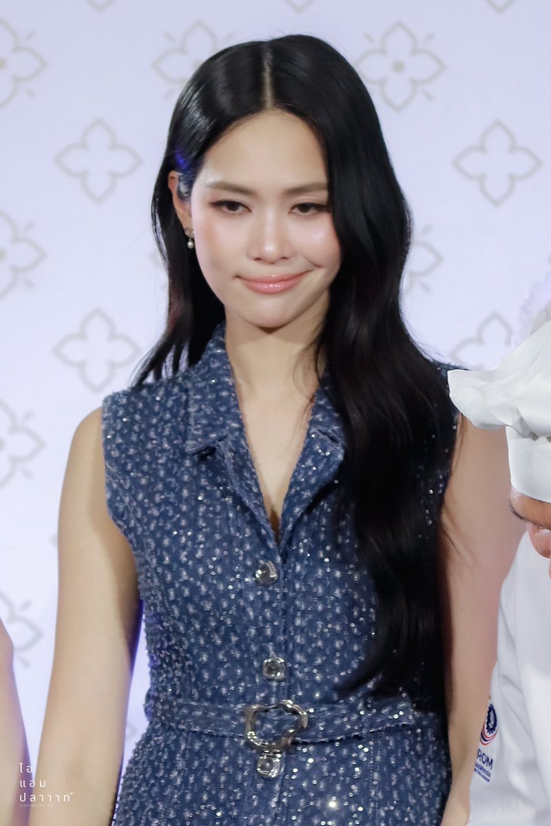 iampla_p's tweet photo. สวยด้วย ยิ้มroblox ด้วยอ่าา😆

THAI TASTE THAI FEST X PNB
#ไทยฟุ้งปรุงไทยxปุยนุ่นบิ๊นท์
#BintSireethorn https://t.co/3n0d2vHACp