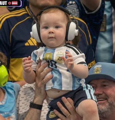 WinnaFC's tweet photo. 🚨| This little Messi fan will be there for Messi’s farewell game. ❤️🇦🇷 https://t.co/KT6tHkjMcj