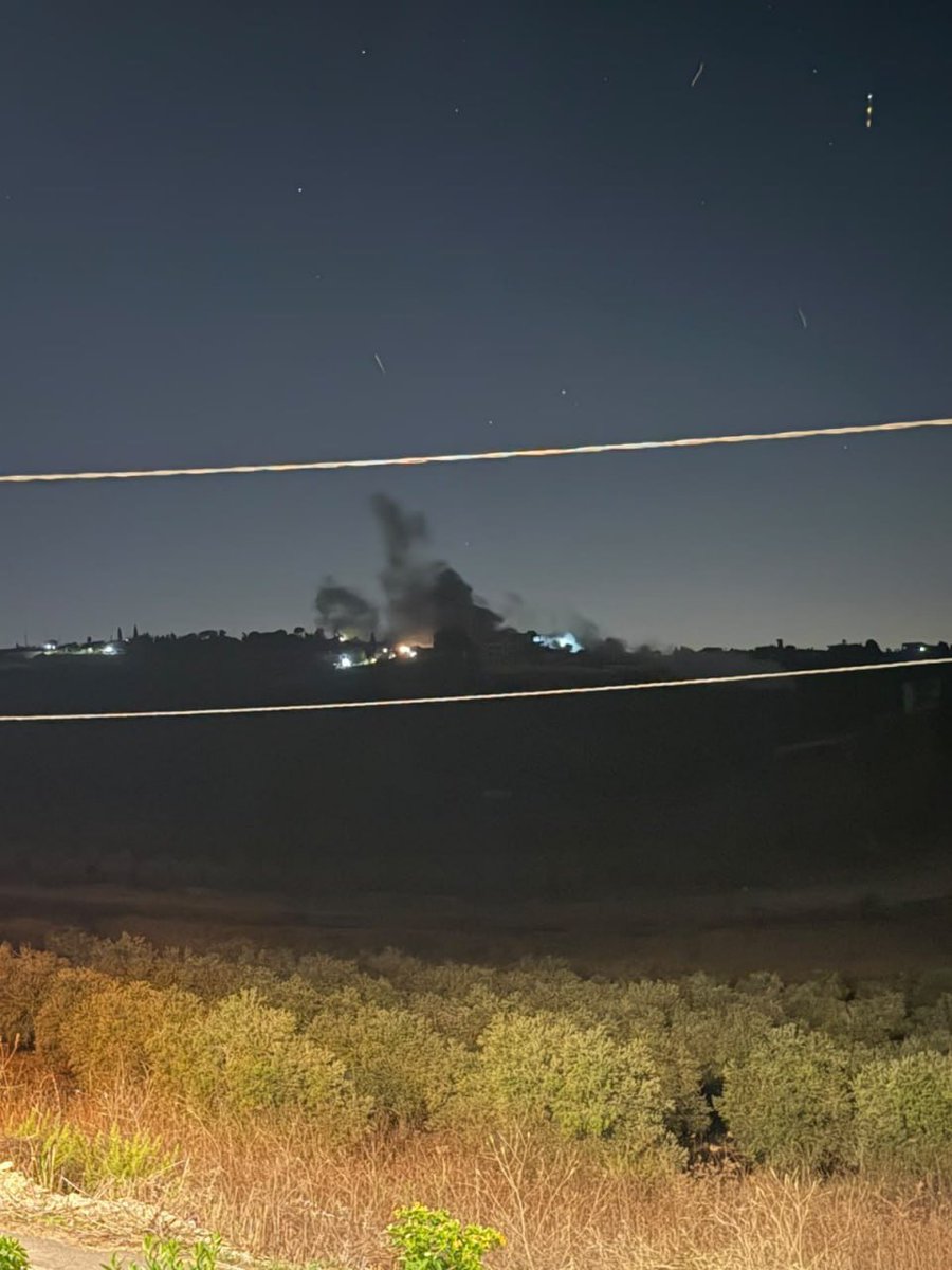 ddfmarketing1's tweet photo. A short while ago, the Israeli Air Force carried out an airstrike targeting the Hadatha area in southern Lebanon https://t.co/de3n5ZaWBl