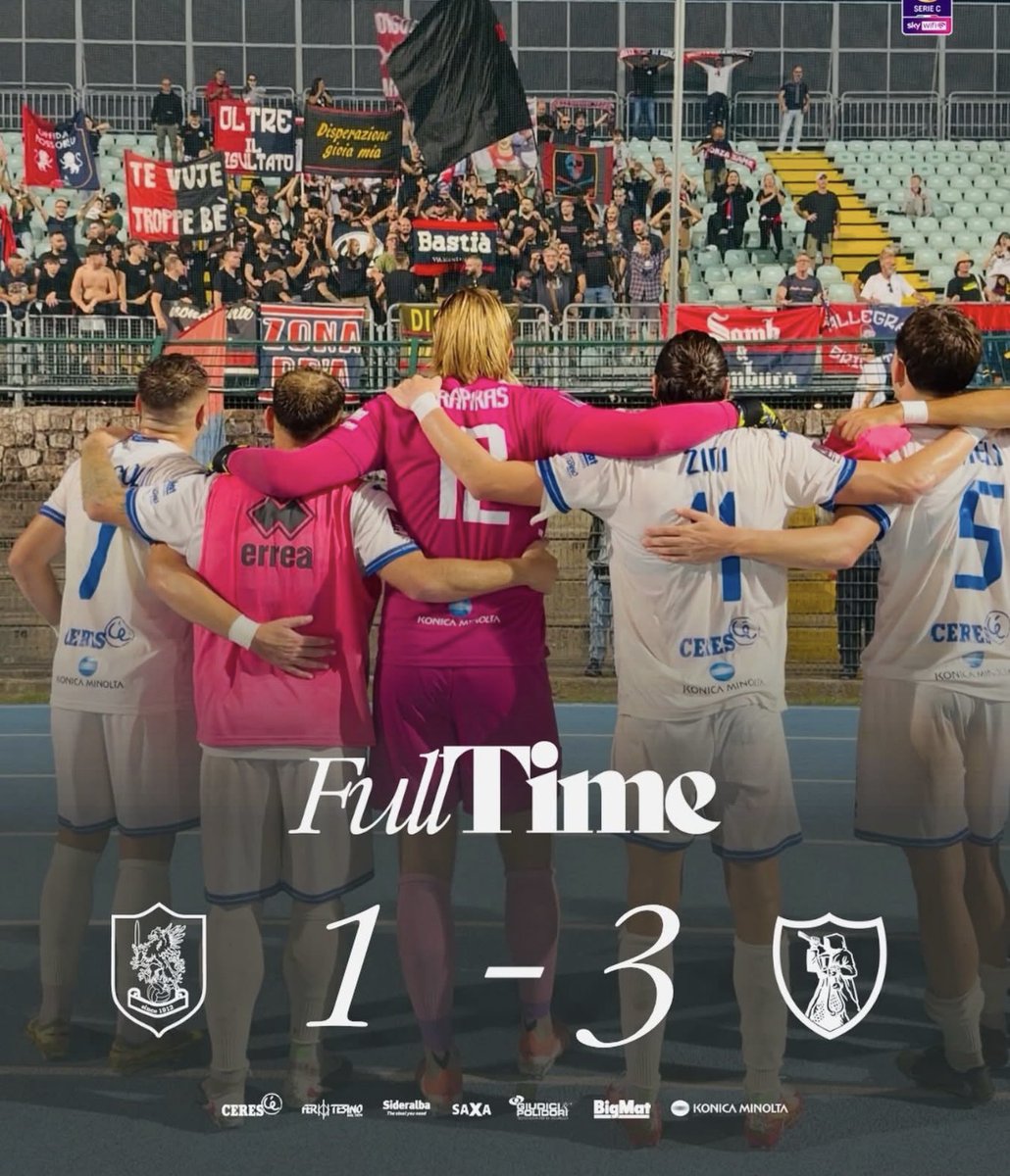 SimoneMaloni's tweet photo. 4-4-2 tutti nei ruoli naturali pressione uomo a uomo un gran Capitano e la prua torna dritta.
Adesso prendere slancio contro il Latina che abbiamo perso pure troppo tempo.
#FORZASAMB!❤️⚽️💙 https://t.co/wkFGN3BTh7