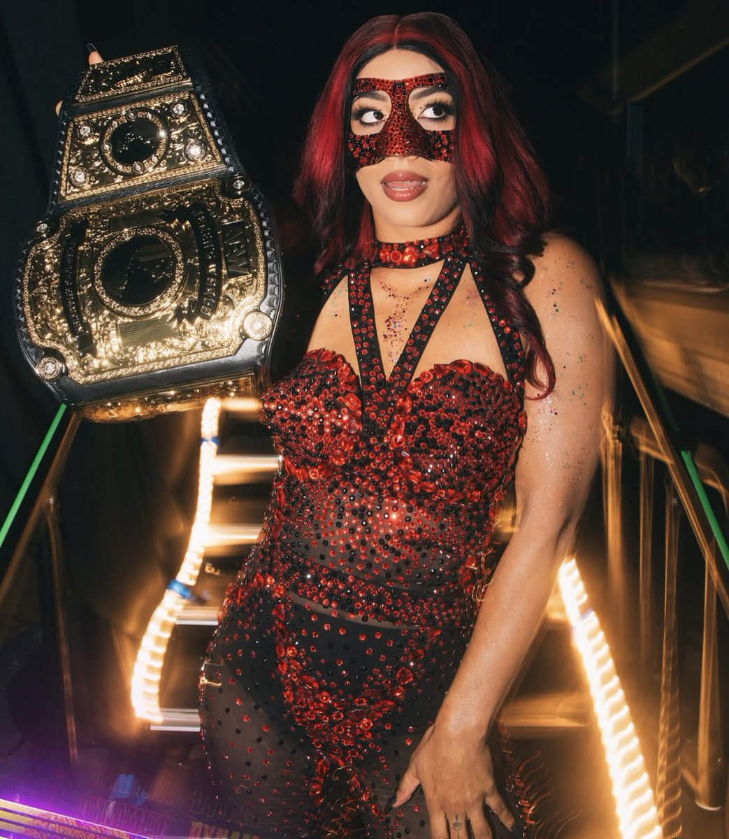 MoneGetsStacked's tweet photo. To pimp a butterfly. https://t.co/Oo8htmtzey