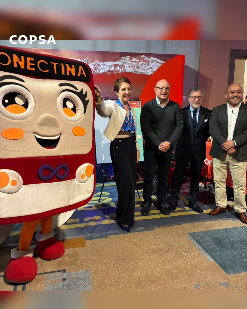 Copsa_Chile's tweet photo. Nuestra presidenta @GloriaHutt, fue parte del 4° Congreso Traffic, de la @mutualcchc. En su exposición, Hutt destacó la importancia de fortalecer la infraestructura como un factor clave para prevenir siniestros viales y contar con una movilidad más segura a lo largo del país. https://t.co/DULya4fl32