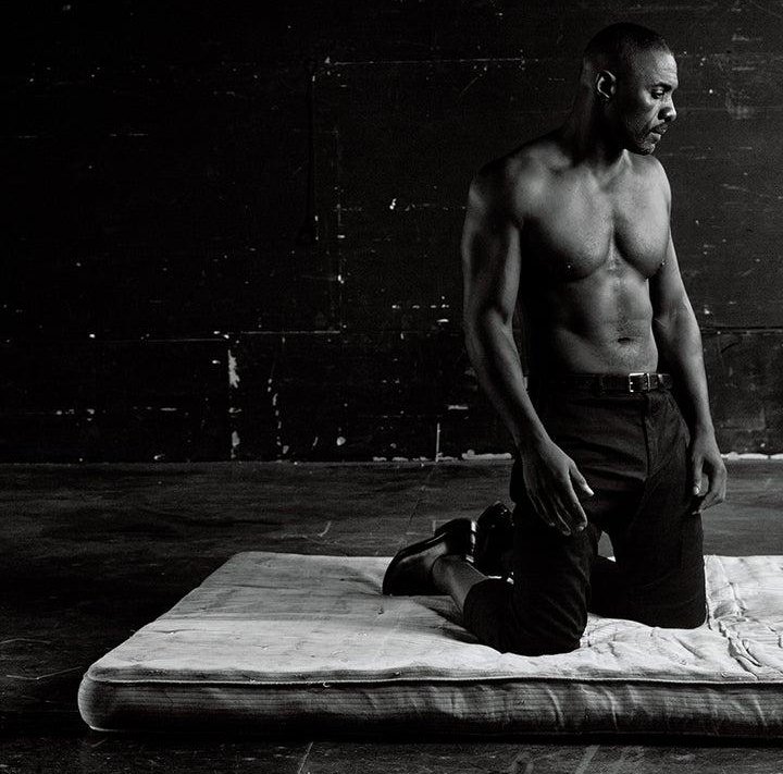 OmoAluko11's tweet photo. Idris Elba proves that a pair of jeans and no shirt is enough for a photoshoot. https://t.co/7iHeiAJHwo