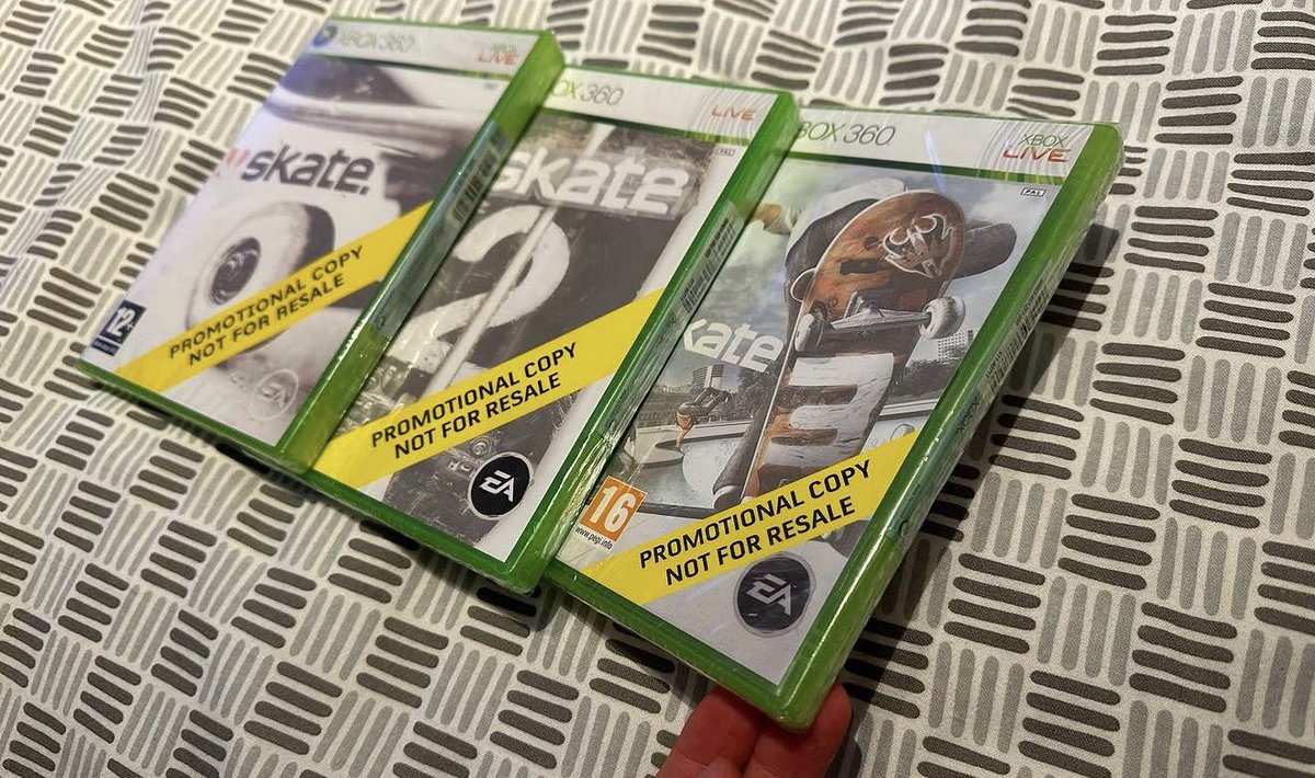 Cvlplex's tweet photo. Fuck it

Every rare item from Skate 2 https://t.co/YyYIV1olrb