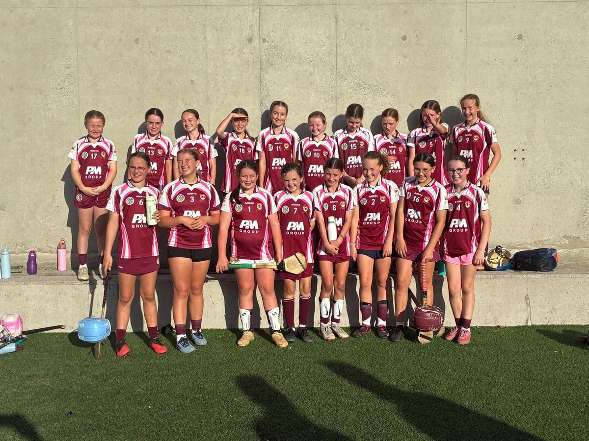 GaaBishopstown's tweet photo. Well done to our U12 Camogie teams who finished their League campaigns this weekend, culminating in a win against Sliabh Rua in the Group 1 top of the table decider.  Big well done to all the girls, parents and coaches for the hard work over the league!  #oneclub #baileabú https://t.co/U1NdiL8Hmn