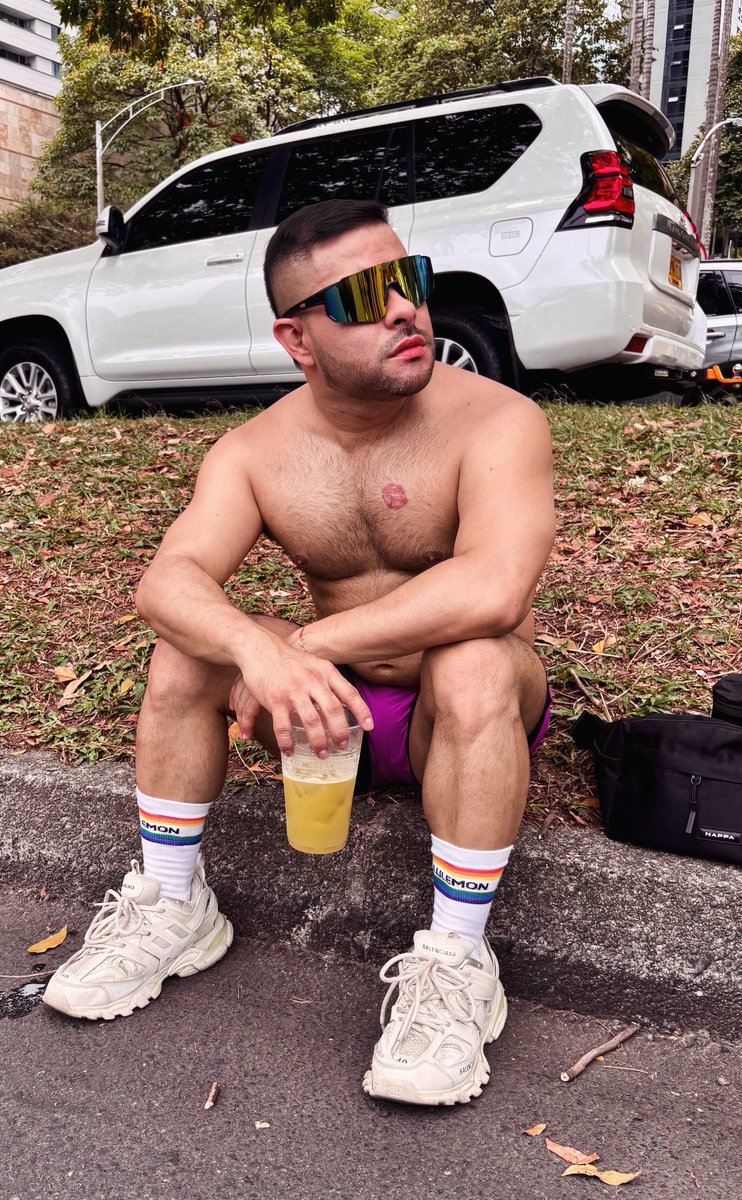anderkool's tweet photo. 😎🥤☀️ https://t.co/hqOO06kd6L