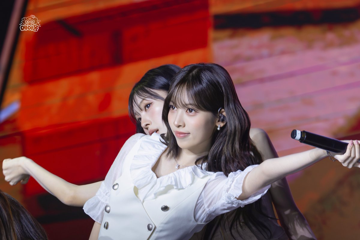 MayMon_G's tweet photo. 261003 입크 페스티벌 메이(2)

#리센느 #RESCENE #메이 #MAY https://t.co/gDXEhUyWt1