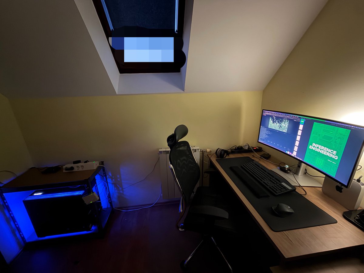 dstrbad's tweet photo. @Ekaeoq rate my setup, throwing it at you🥸

music background, https://t.co/wN2zxSuIFm https://t.co/H1BpuxWRNG