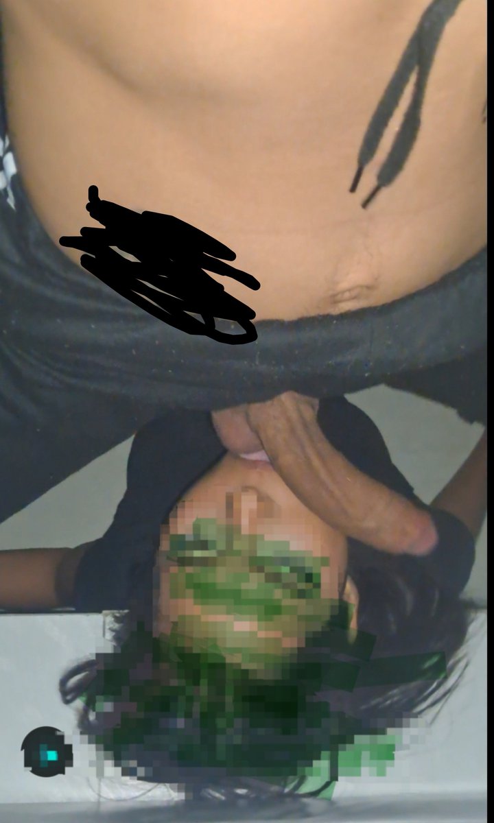 BCwithgirldark's tweet photo. 🍆😋 Como se atraganta con mi vergota🤤🤤

#bigcock #flaca #jovencito #teenageee #snapchat #hotwife https://t.co/1LgLmYr3kR