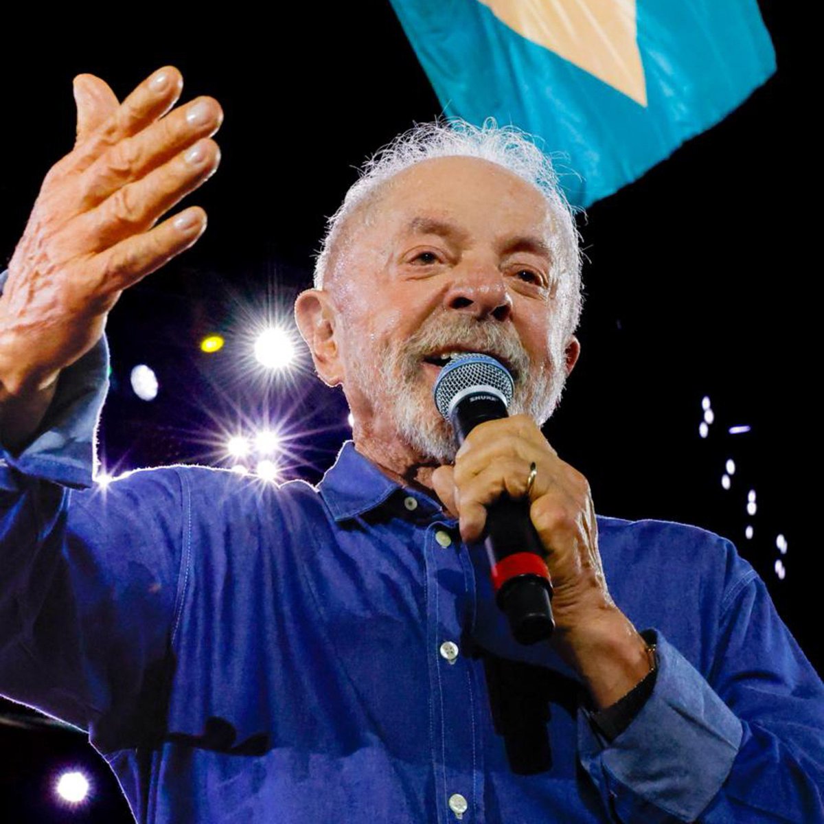 bralternativo_'s tweet photo. 🚨🇧🇷🇮🇹 Lula vence em Roma, na Itália.

🔴 Lula: 57,62% (2.555)
🟢 Flávio Bolsonaro: 33,33% (1.478)
🟣 Augusto Cury: 3,16% (140)
🟡 Renan Santos: 2,12% (94)
🔵 Ronaldo Caiado: 1,58% (70)
⚫ Outros: 1,47% (65)
🟠 Romeu Zema: 0,72% (32) https://t.co/1L4vMOtlrm