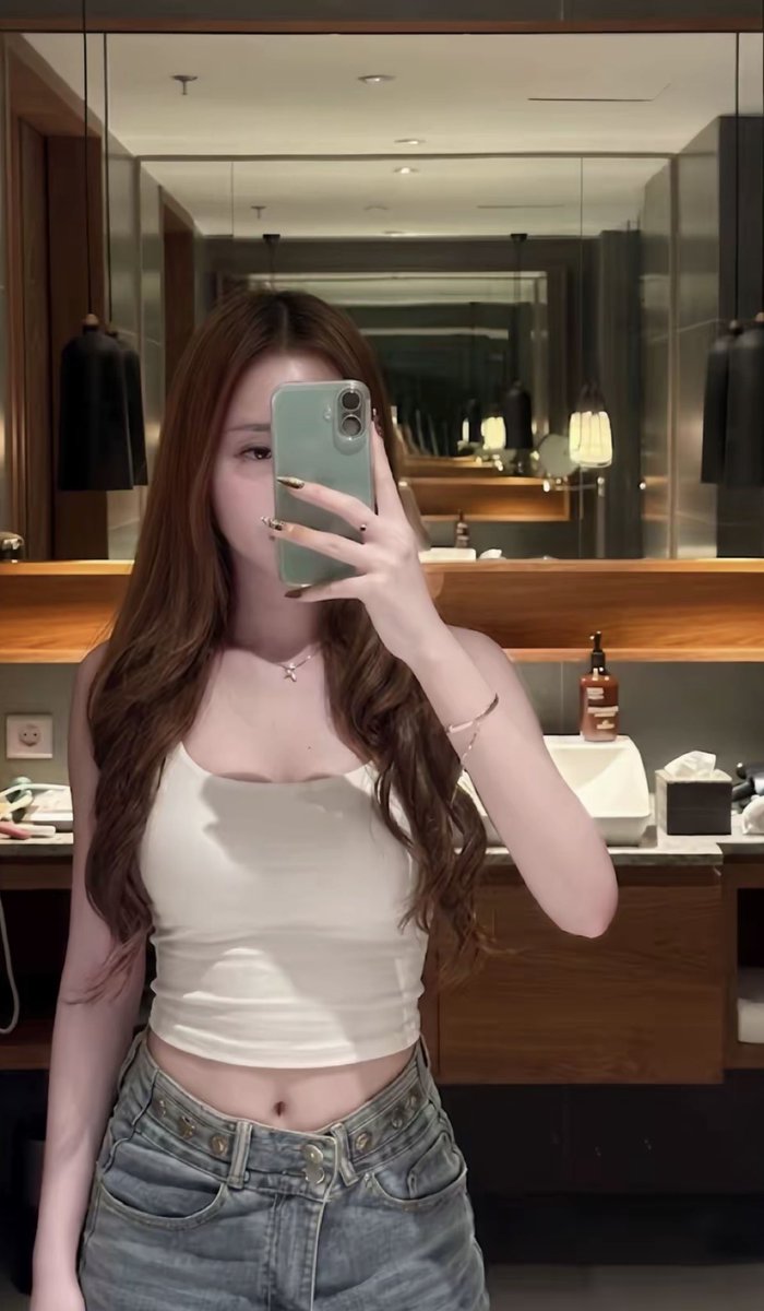 Steffnnyy69's tweet photo. There are still plenty of slots available for my vc+ or content services. https://t.co/6pEut86owU