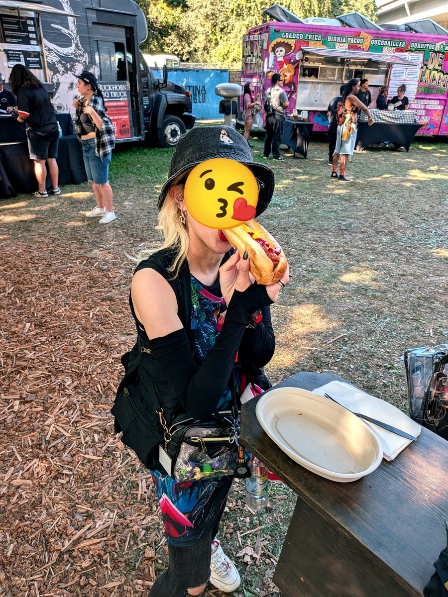 saicosaicoroco's tweet photo. めちゃくちゃUSA🇺🇸 https://t.co/MPlVyAcagj