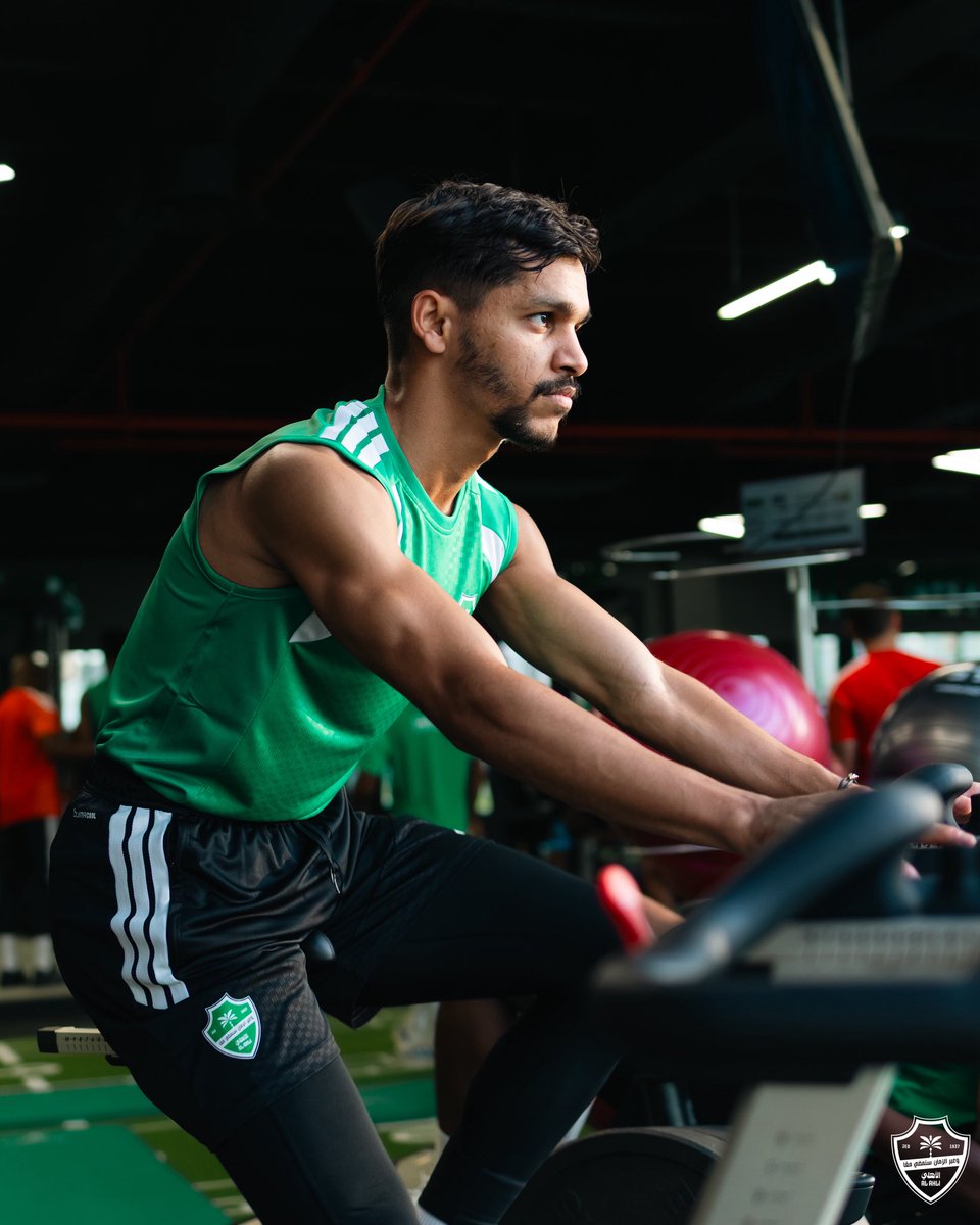 ALAHLI_FC's tweet photo. العمـل مستمـر ⏪🏋️

#الأهلي https://t.co/NclZEyrg2k