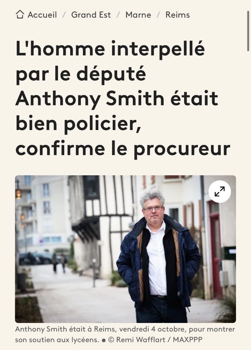 CaillonWin's tweet photo. Il s'agit bien d'un policier 

Les images sont honteuses

La preuve est faite que la police macroniste attaque les manifestants dans le but de créer le chaos et d'en accuser LFI derrière 

Et en leur demandant ensuite d'appeler au calme au sujet d'une situation qu'ils auront eux memes généré 

Le mode opératoire est rodé et il ressort à chaque manifestation (ils bordélisent puis nous demande d'appeler au calme et d'éteindre l'incendie qu'ils ont eux même allumé) 

Et n'ayant plus rien a dire sur le fond d'aucun sujet, ils vont amplifier ce mode opératoire dans les 7derniers mois qui arrivent 

Heureusement, dans 7mois nous auront l'occasion de tous les judiciairiser jusqu'au dernier d'entre eux et à commencer par ce qui sera devenu un ex président de la République et redevenu un simple citoyen comme un autre ⚖️

Pour appeler au calme, il faut appeler à la justice, selon @GuiraudInd 

Appelons à la justice ⚖️