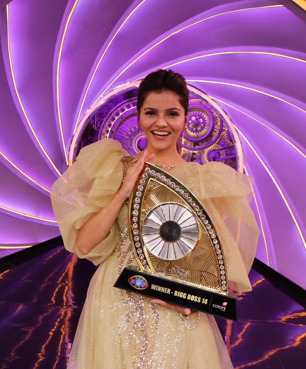 ManageIshu's tweet photo. winning  a trophy isn't everyone's cup of tea" 😜
#RubinaDilaik #KKK15 https://t.co/7X2dNL3kIs
