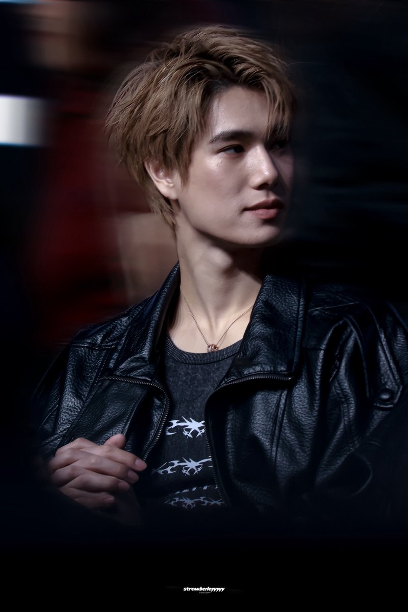 lovenaration's tweet photo. focused on phu

PHUWIN 1ST FANCON IDN
#2026Phuwin1stFanconinIndonesia https://t.co/Af1xOON6eq