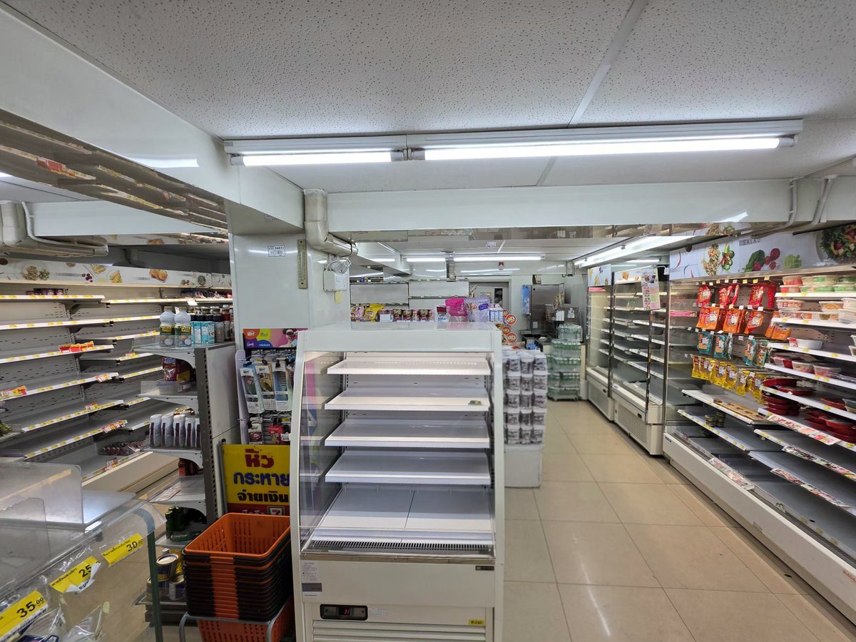 phuwintang's tweet photo. อึ้ง https://t.co/fmZC03GGgm