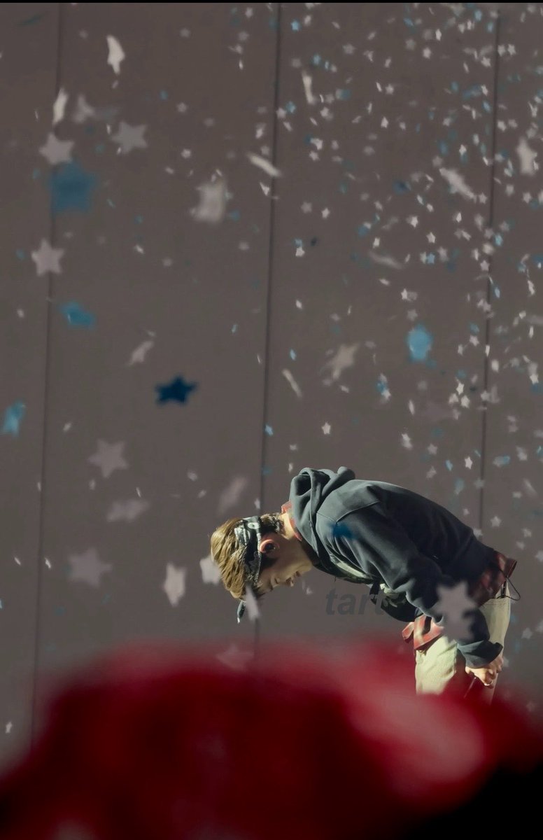 tarrrrtt's tweet photo. 도경수 인사할때조차 눈 꼭 감고 웃는거
너무 행복해보여서 마음 좋음 .. 
그리고 나는 눈물이 남 https://t.co/dJWIDTAlrc