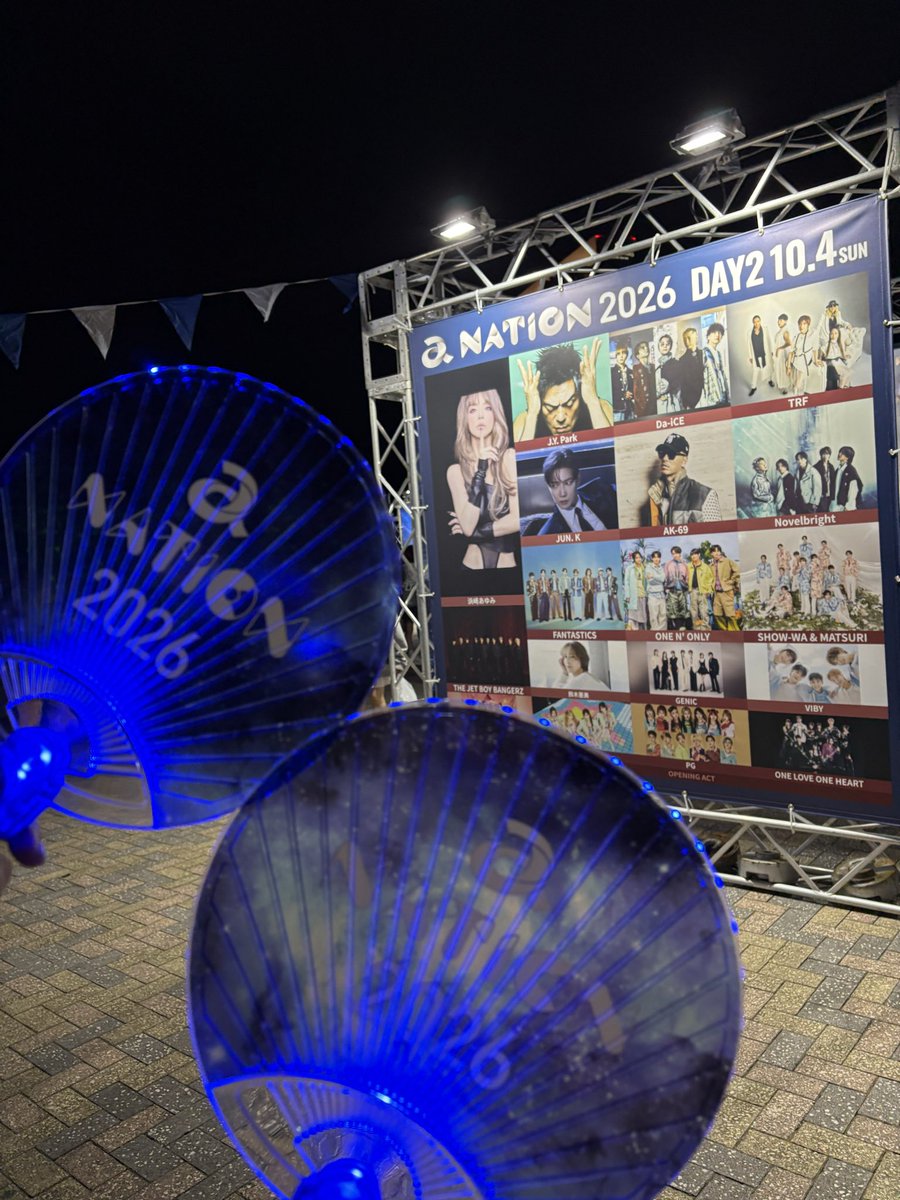 NaChuAyu's tweet photo. a-nation最高過ぎた😍
去年7列目で神だったけどH2列目でトロッコ回ってくれたからめっちゃ近くて可愛過ぎた🥹
レアなコラボ観れたし直也くんジンさんも目の前通った😭
何を言われても歌姫として唯一無二のステージを作り続けてくれて48歳でもこんなに変わらず可愛いあゆ🩷
今年も金髪ショート神すぎ💖 https://t.co/HyeIrlNrAs