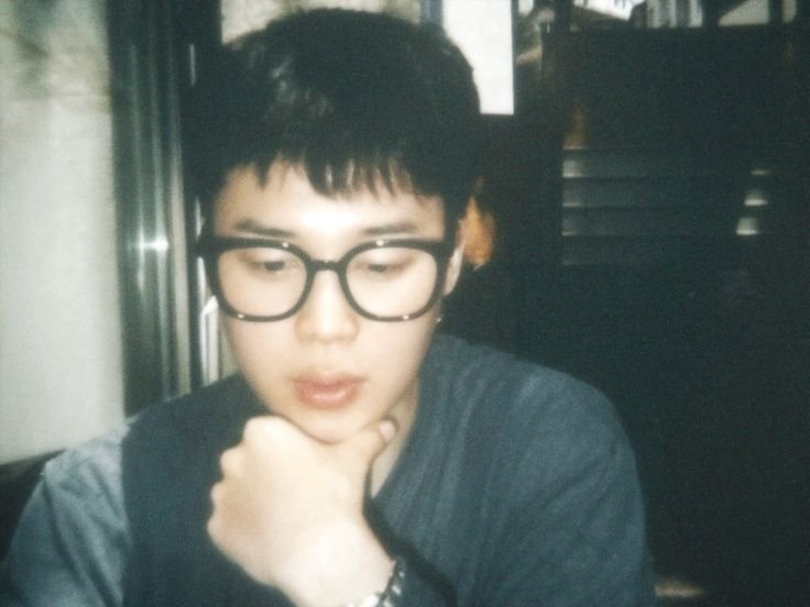 roniminz's tweet photo. Holaa, busco mutisss para interactuar y amigar así como en los aus.

– Vero | 20 | Mex.

– Prio: BTS OT7, Jimin biased y Jikook shiper (respeto a todos los ships).
– Others: Enhypen y Taylor Swift.
             
fav + rt pliss 𖹭 https://t.co/mXAJe0ycQZ