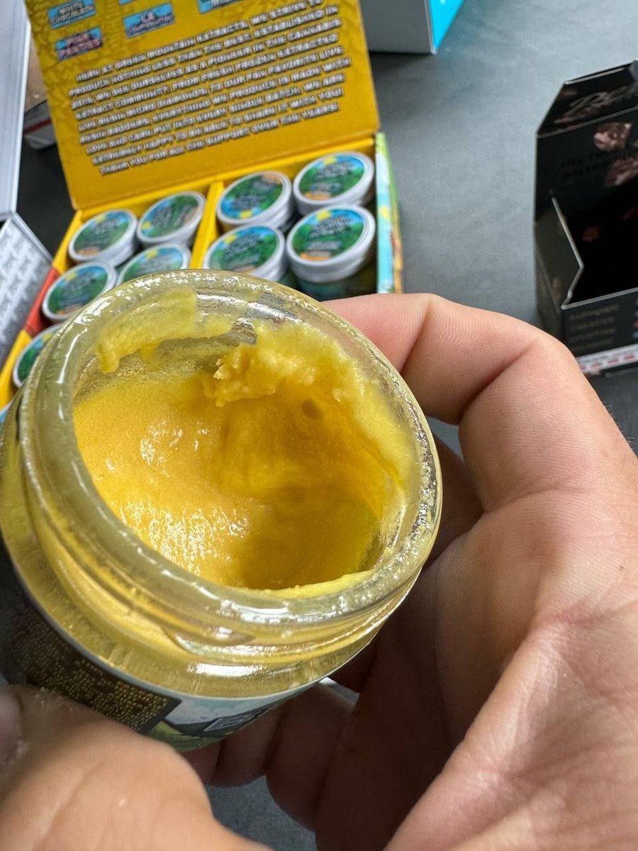 Swismoke420's tweet photo. Weed Lauterbrunnen, Meiringen, Brienz, Spiez, Interlaken,Thun, Steffisburg, Münsingen, Burgdorf, Langenthal, Solothurn, Olten, Aarau, Baden, Wettingen, Brugg,Lenzburg, Zofingen, Rheinfelden,Liestal, Allschwil, Binningen,Muttenz,Pratteln,Reinach, Aesch, Arlesheim,Riehen,Bettingen. https://t.co/SOLOftXhVS