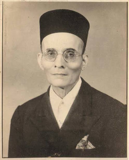 sameer_kasture's tweet photo. “I have seen many diamonds which shine &amp; provide light but I am blessed to be with a true &amp; dynamic living diamond (SavarkarJi) who is giving light of truth to Hindu race” 🇮🇳

—Nobel laureate scientist C. V. Raman on Swatantryaveer Savarkar, Bangalore, 1944. https://t.co/bzaDXN1gtI