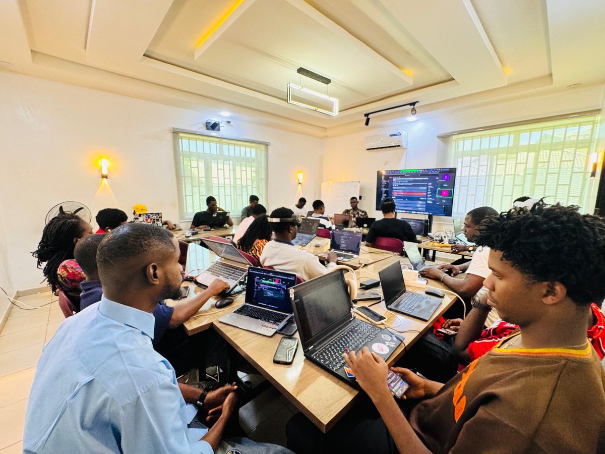 jemilah_shittu's tweet photo. It’s about understanding existing projects, communicating clearly, reviewing other people’s work, and learning how to collaborate.
From learning the technology to contributing to the ecosystem. 🚀
#TheBuidlGrid #RustForBitcoin https://t.co/pttYavACNx