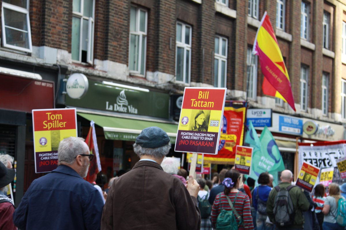 IBMT_SCW's tweet photo. Some images from #CableStreet90 of the people representing the IBMT and its 'immortal regiment' https://t.co/UhiqBs8SHd