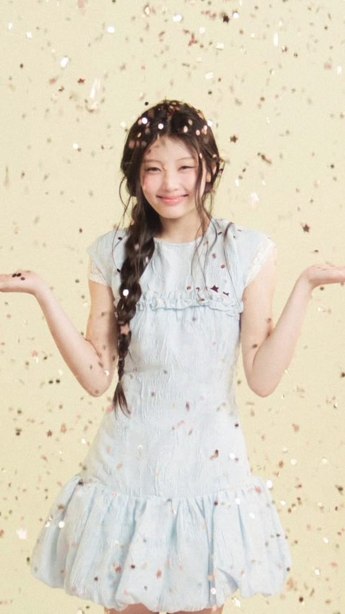 BIASFEROX's tweet photo. Sweet #Wonhee ✨️ https://t.co/2GzdfQDTjN
